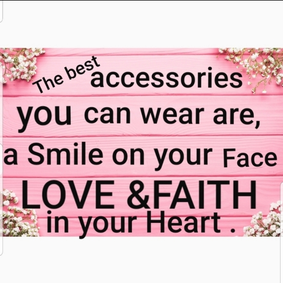 Welcome in, my name is Danira! Feel free to ask any questions. 💗💗 - Picture 5 of 14